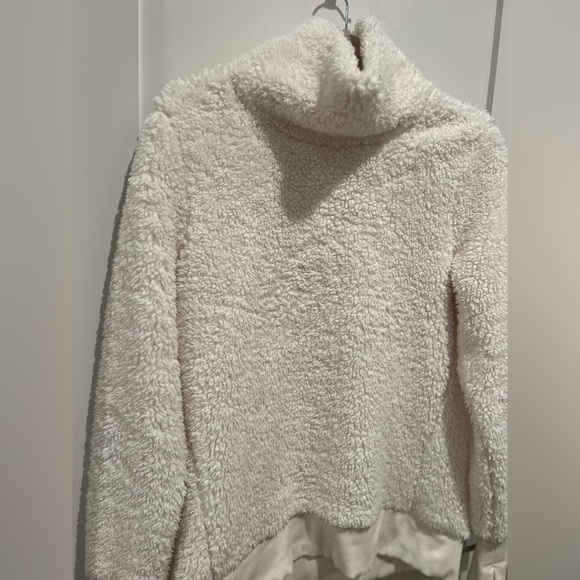 Athleta Nirvana Sherpa Funnel Sweatshirt size Small S - Picture 9 of 9